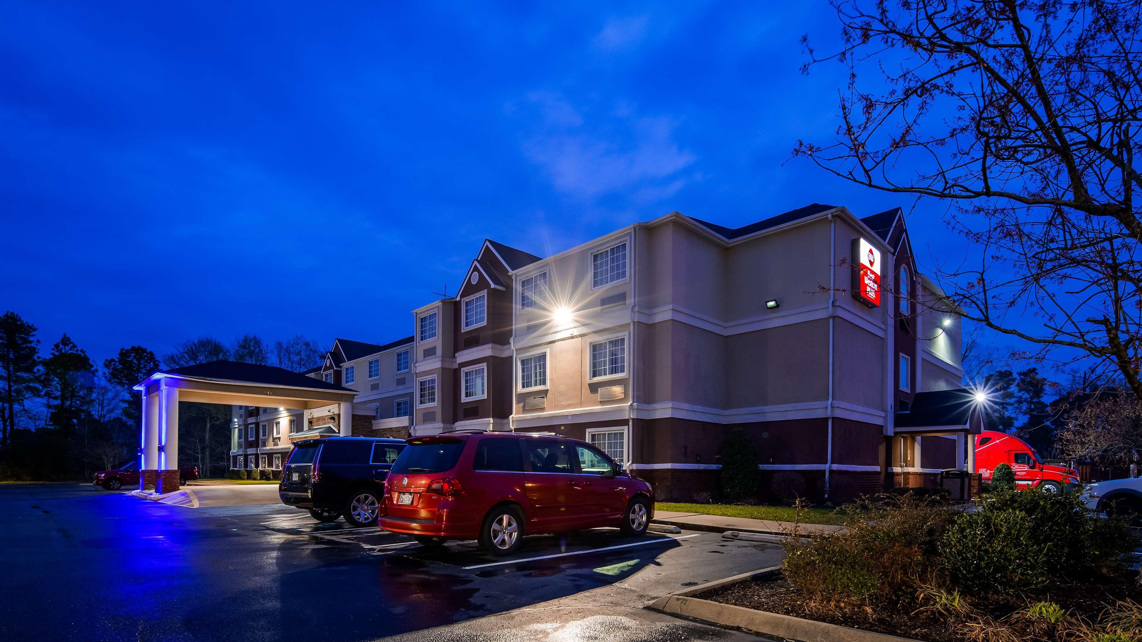 Baymont By Wyndham Elizabeth City Exterior photo