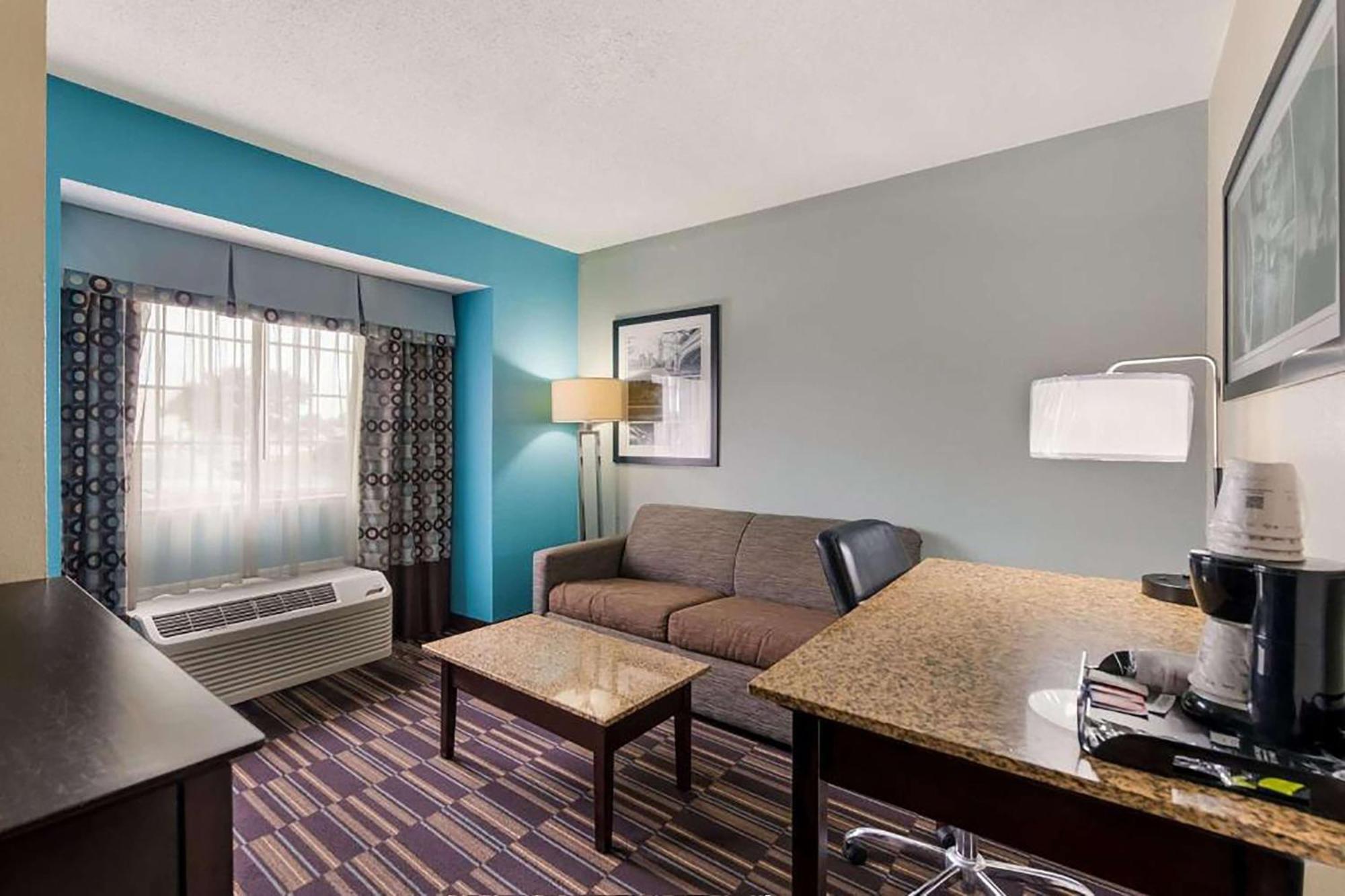 Baymont By Wyndham Elizabeth City Exterior photo